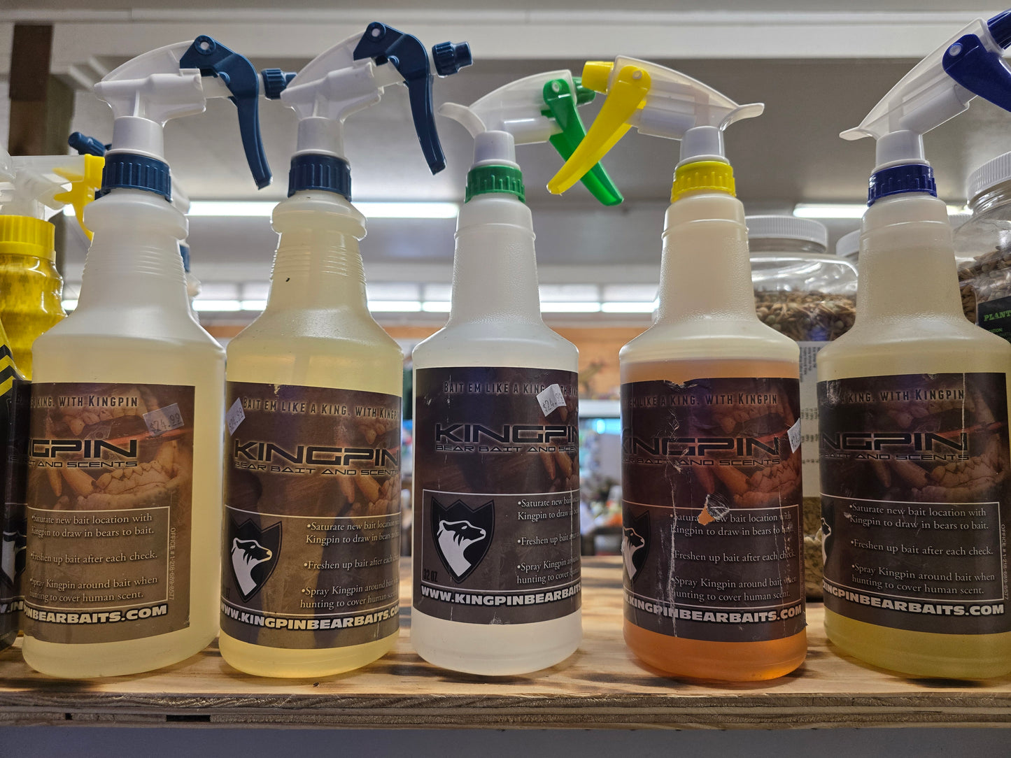Kingpin Bear Feed Spray Additive